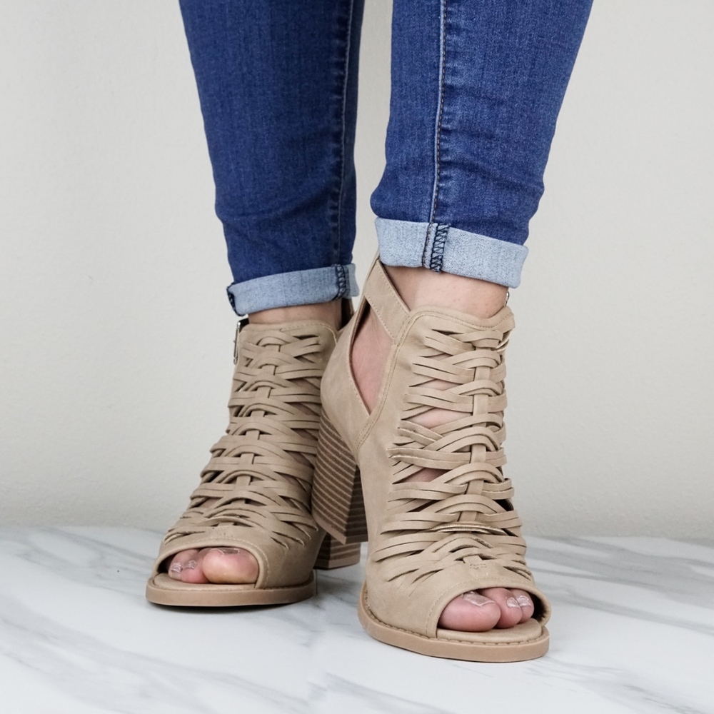 Chelsea Caged Bootie - Picture 4 of 8